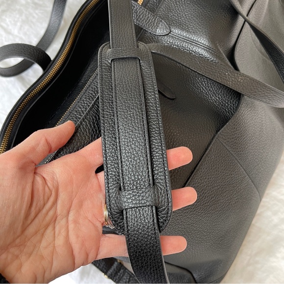 Cuyana Leather Triple Zipper Weekender - Picture 14 of 15